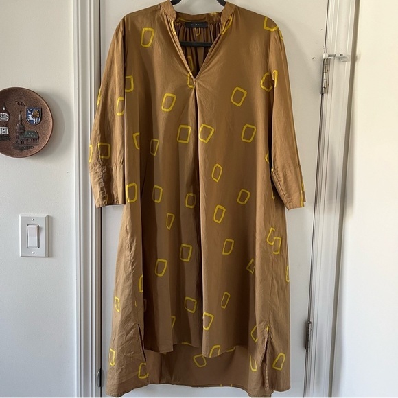 Neirami Oversized Artsy Camel Geometric Yellow Print Midi Dress in S Lagenlook - Picture 2 of 15